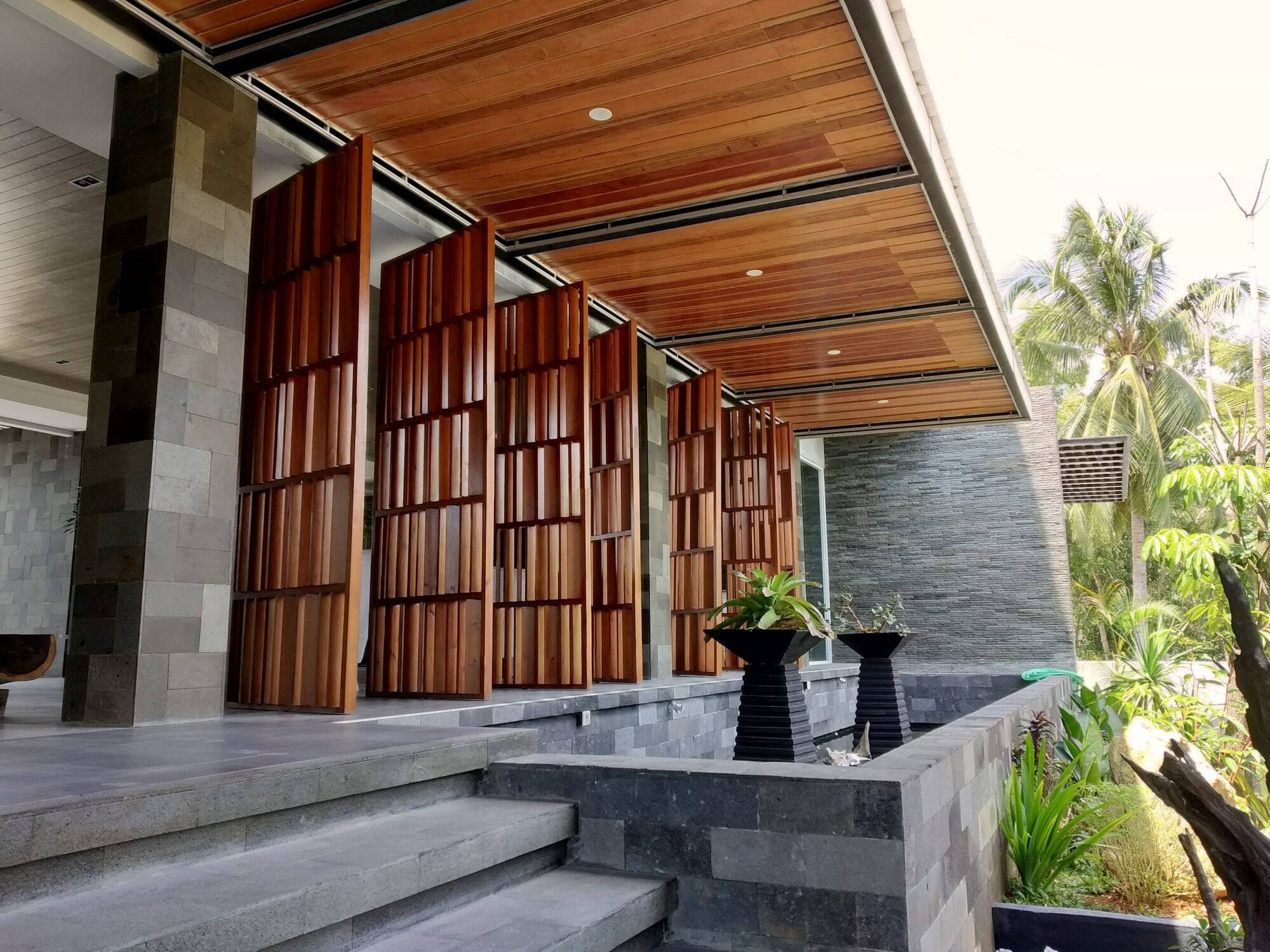 Quins Style Resort Belitung Tanjungbinga エクステリア 写真