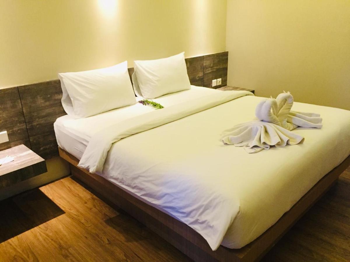 Quins Style Resort Belitung Tanjungbinga エクステリア 写真